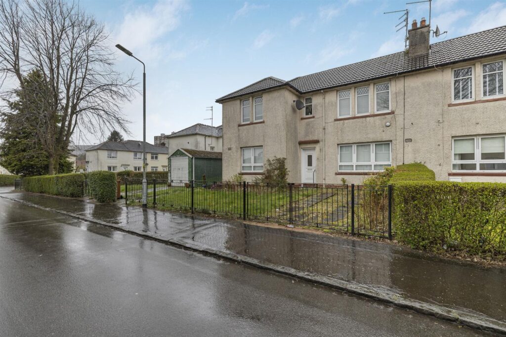 Cedar Avenue, Clydebank