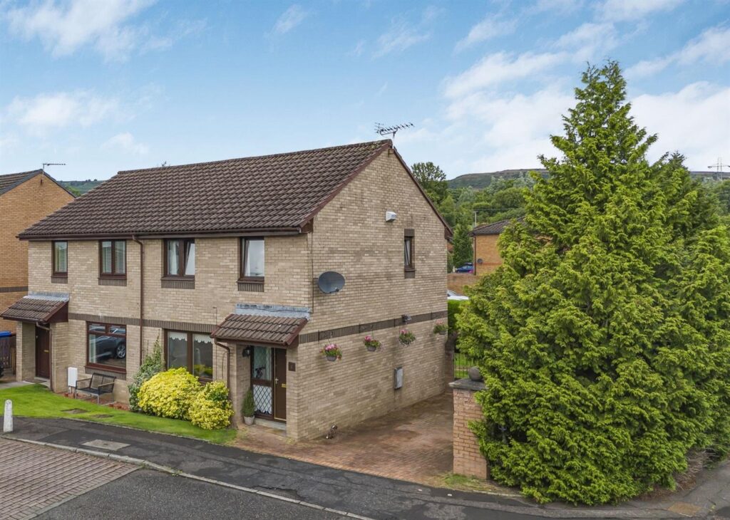 Jura Gardens, Old Kilpatrick