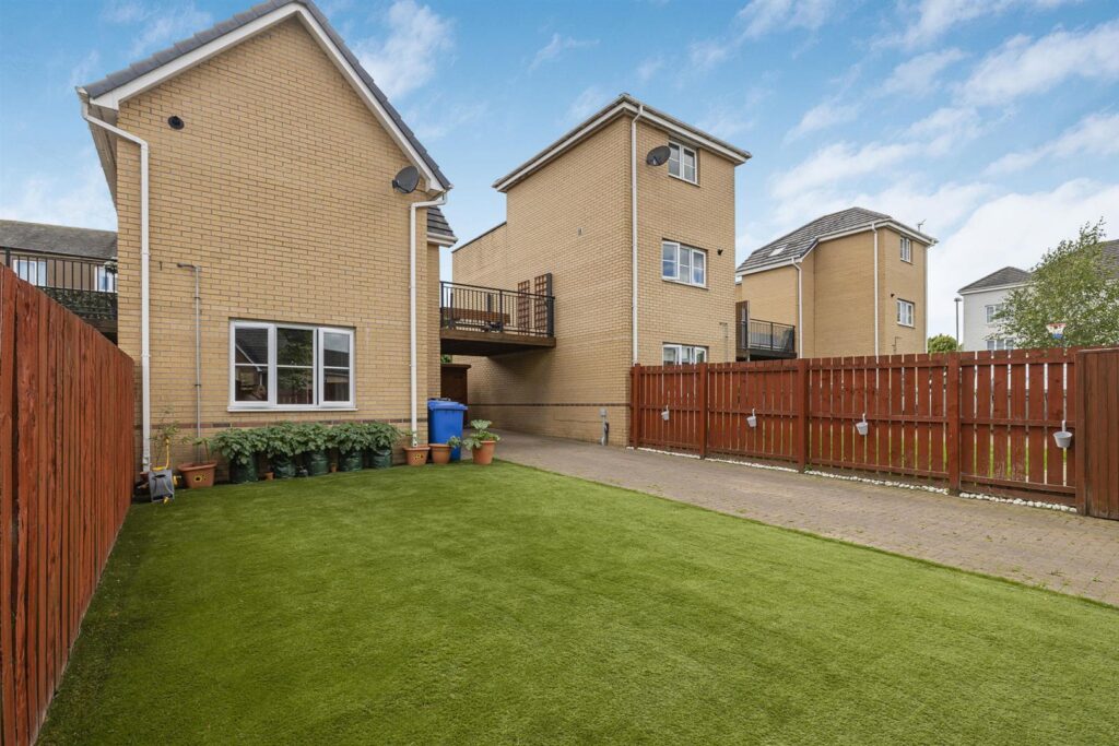 Clarence Crescent, Clydebank