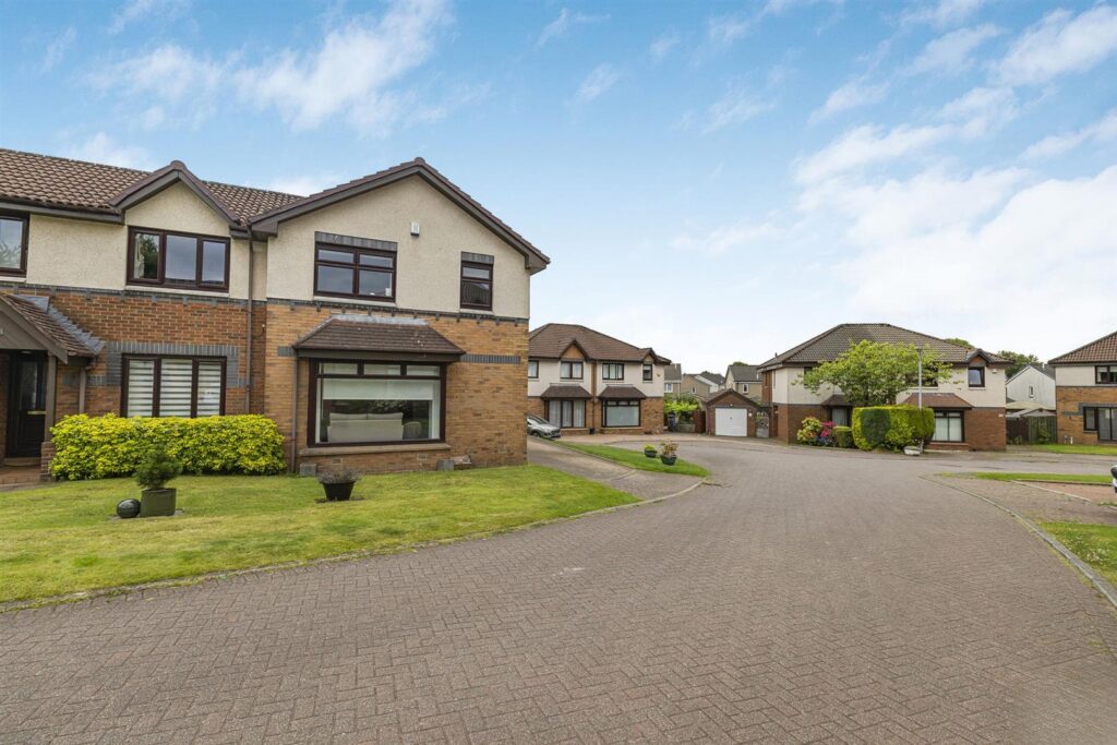 Lewis Drive, Old Kilpatrick