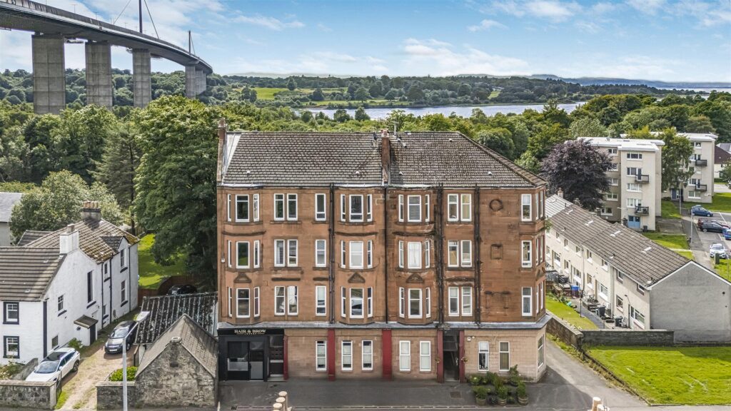 Dumbarton Road, Old Kilpatrick