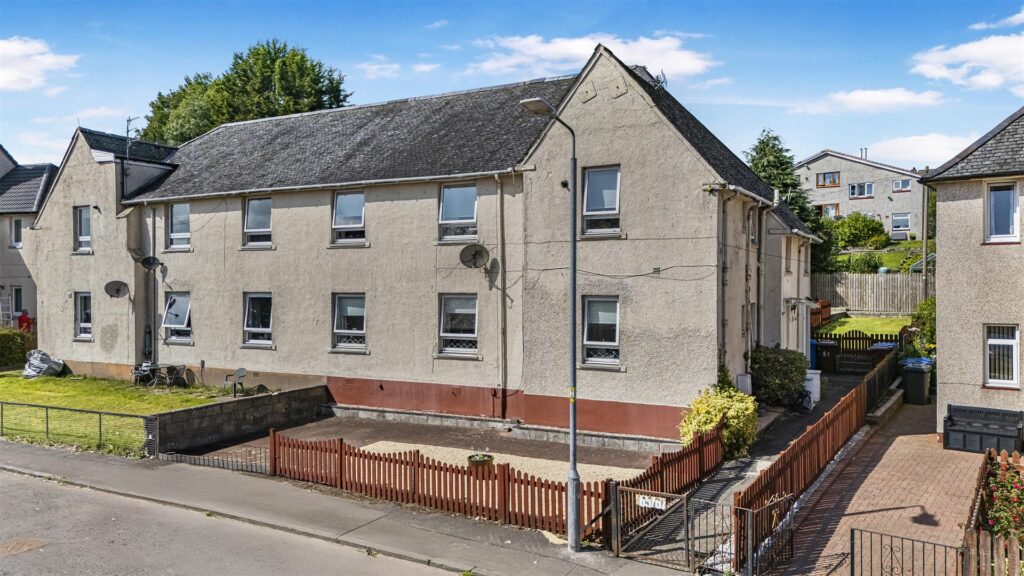 Hillend Crescent, Duntocher, Clydebank