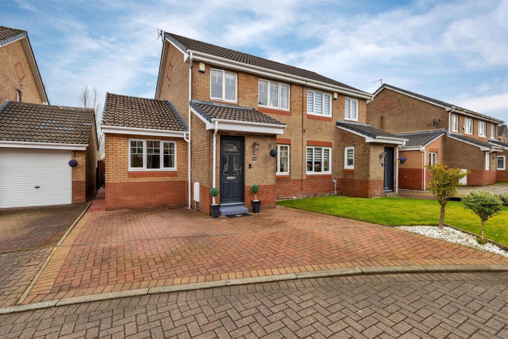 Bute Crescent, Old Kilpatrick