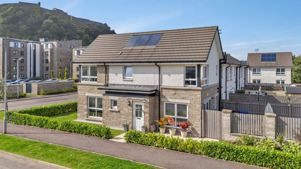 Castlegate Avenue, Dumbarton